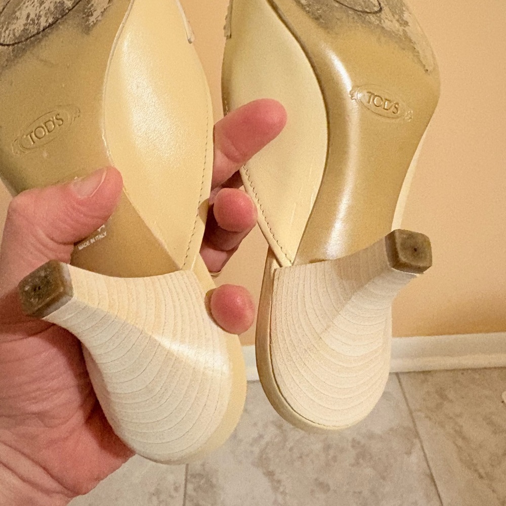 Tod’s Cream Kitten Heels - Picture 6 of 13